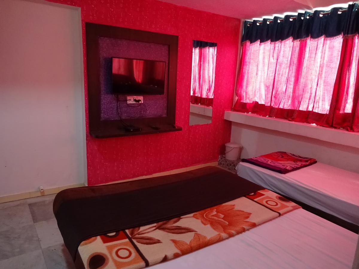 Rajshree Hotel อาเมดาบัด ภายนอก รูปภาพ